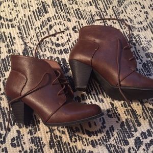 Sugar Heeled Booties Size 7.5